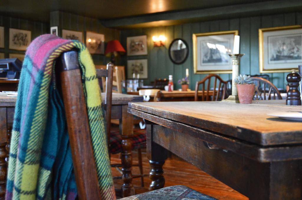 The Anchor Inn Lower Froyle Ngoại thất bức ảnh